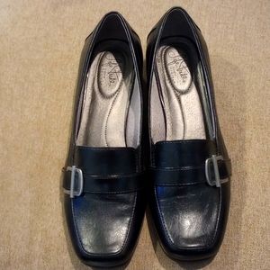 Life Stride Work Shoes